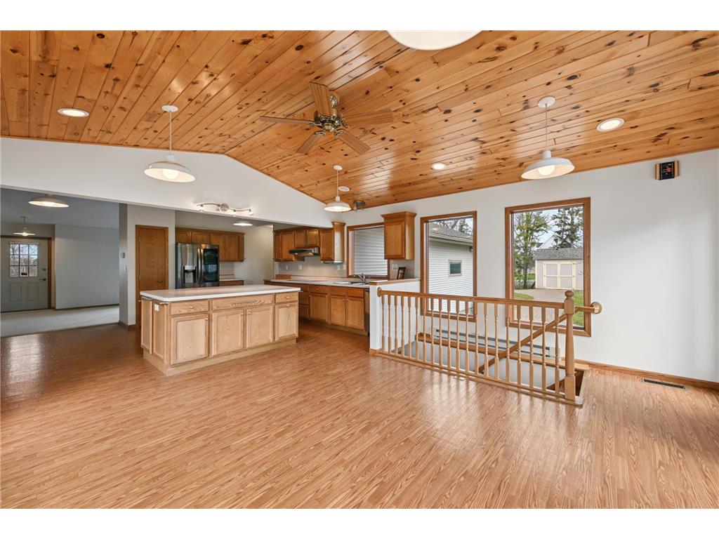 2120 Grotte Avenue NE Bemidji MN 56601 7071900 image16
