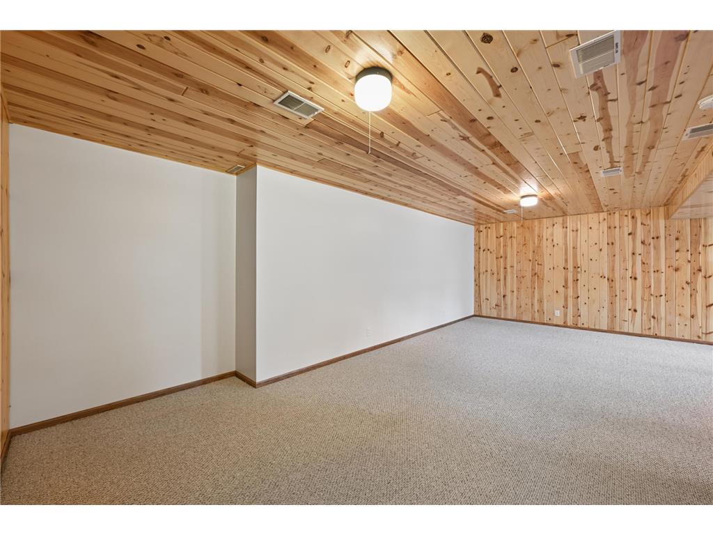 2120 Grotte Avenue NE Bemidji MN 56601 7071900 image36