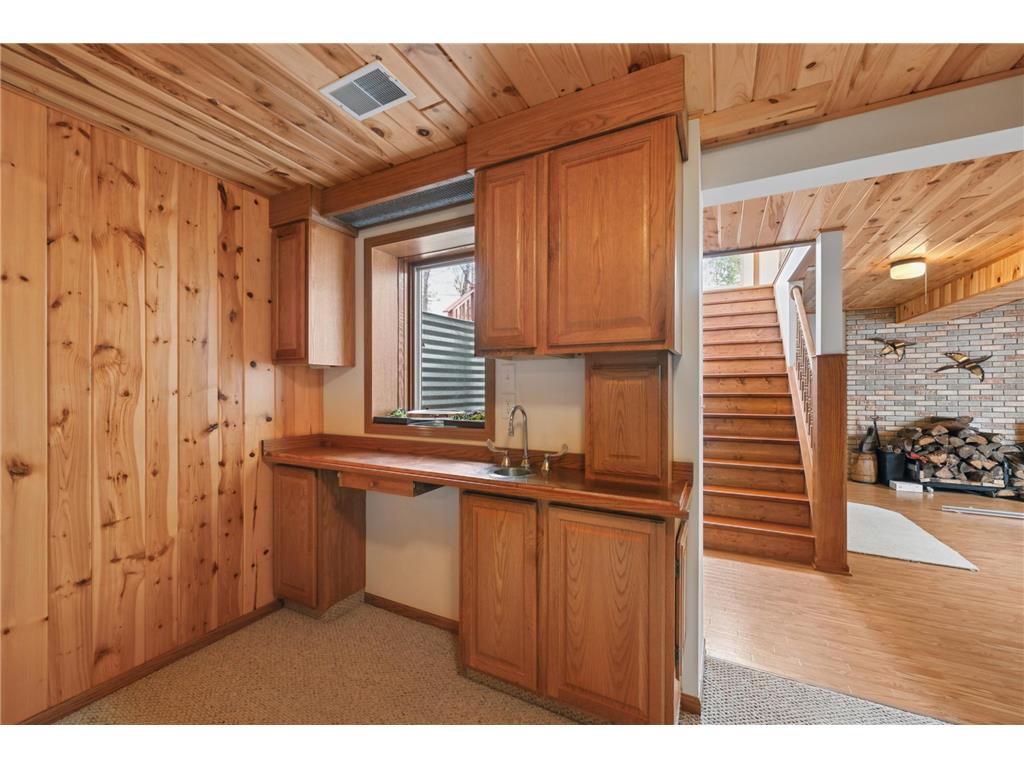 2120 Grotte Avenue NE Bemidji MN 56601 7071900 image38