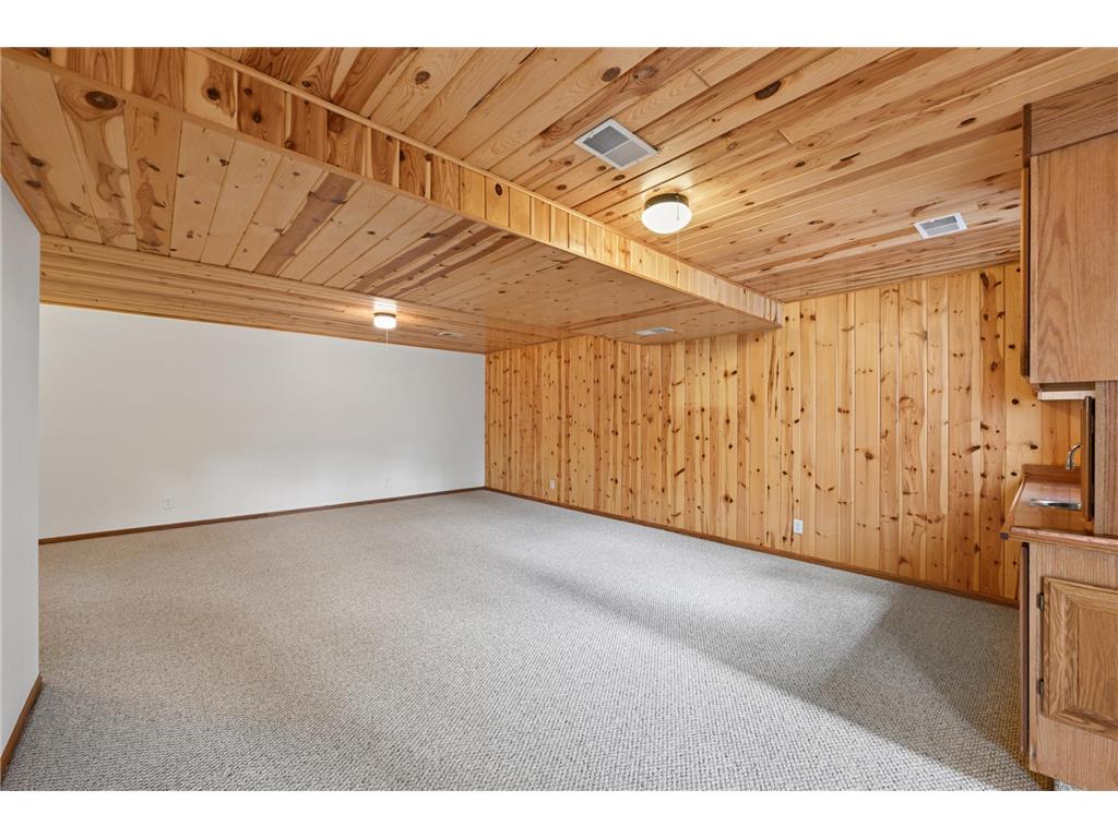 2120 Grotte Avenue NE Bemidji MN 56601 7071900 image40