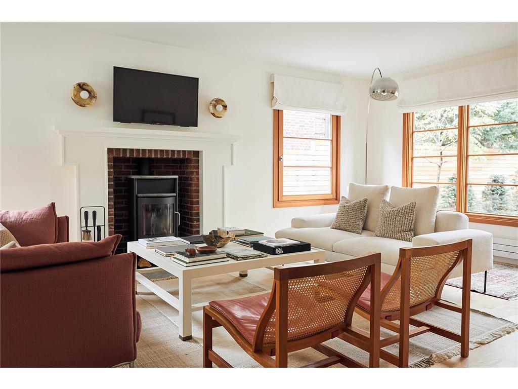 2120 Kenwood Parkway Minneapolis MN 55405 6474318 image1