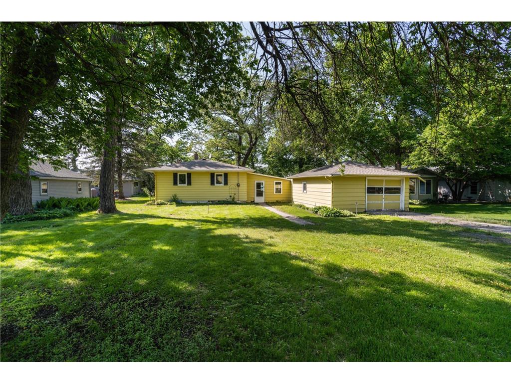 21203 Hillside Beach Road Fergus Falls MN 56537 - Wall 6377165 image1