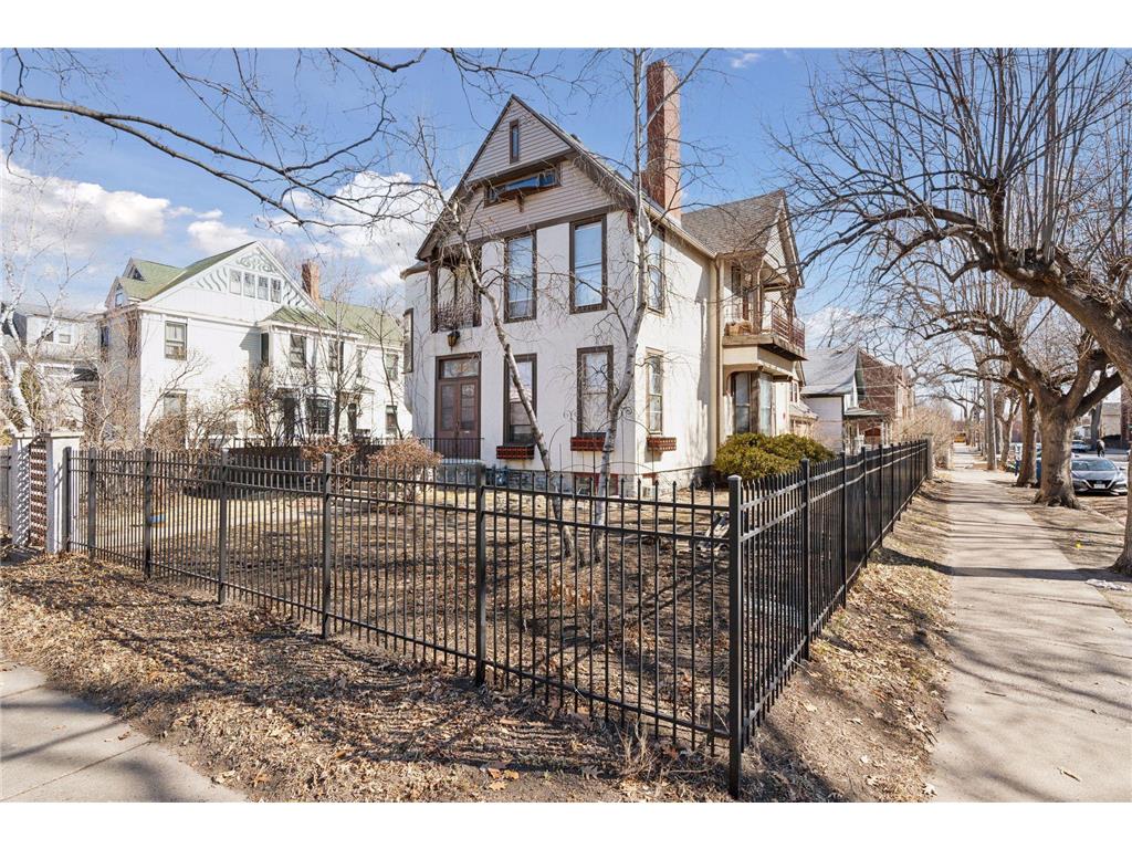 2121 3rd Avenue S, Minneapolis, MN, 55404 | MLS: 6500146 | Edina Realty