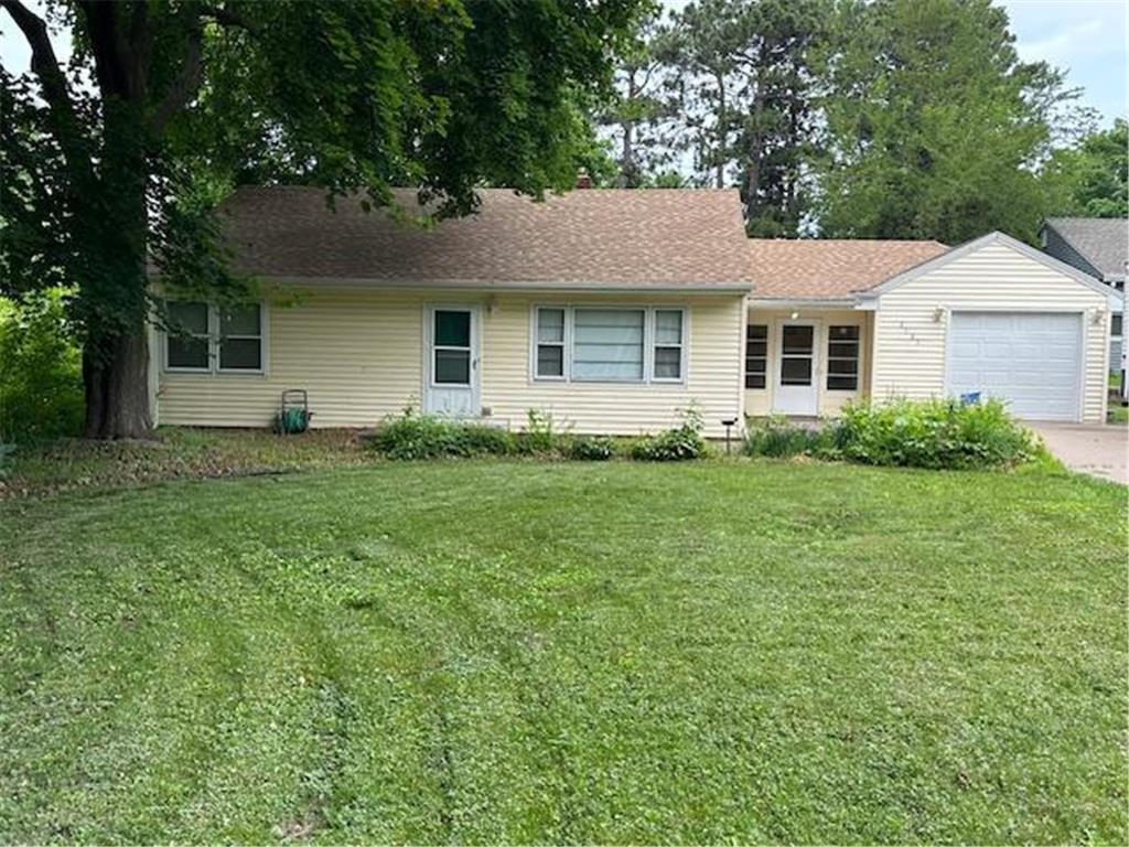 2121 7th Avenue E North Saint Paul MN 55109 6737422 image1