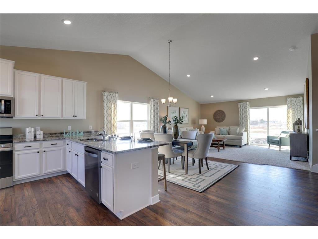 2121 Arcadia Street Shakopee MN 55379 6582018 image1