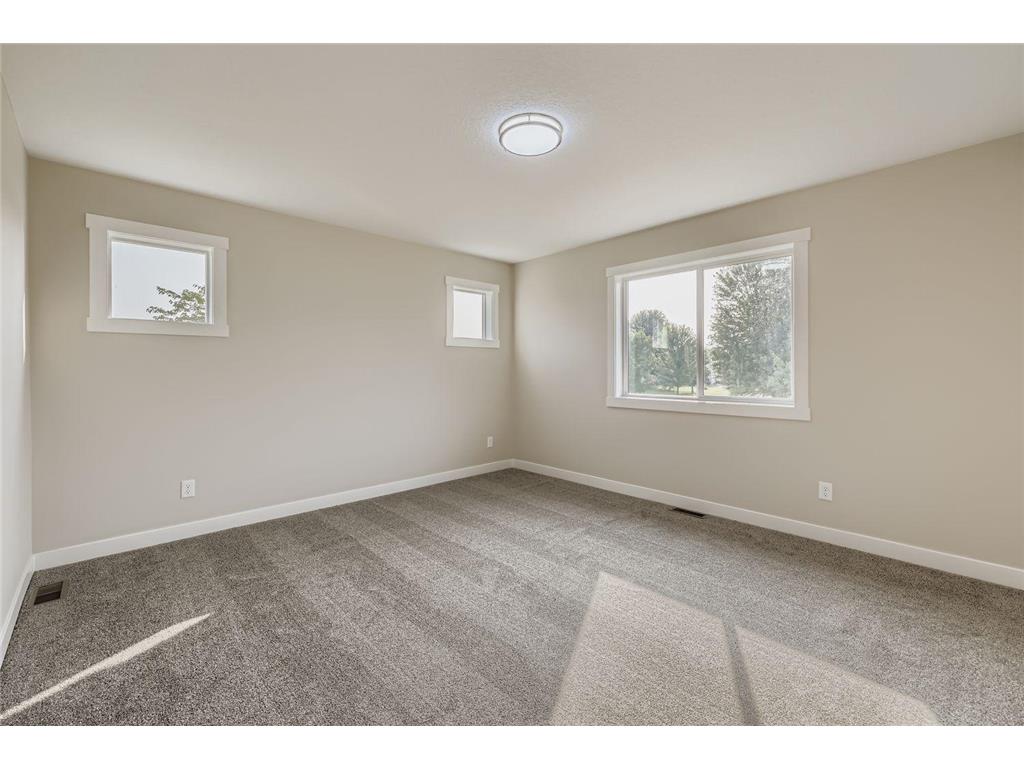 2121 Cleveland Way S Cambridge MN 55008 7009148 image13