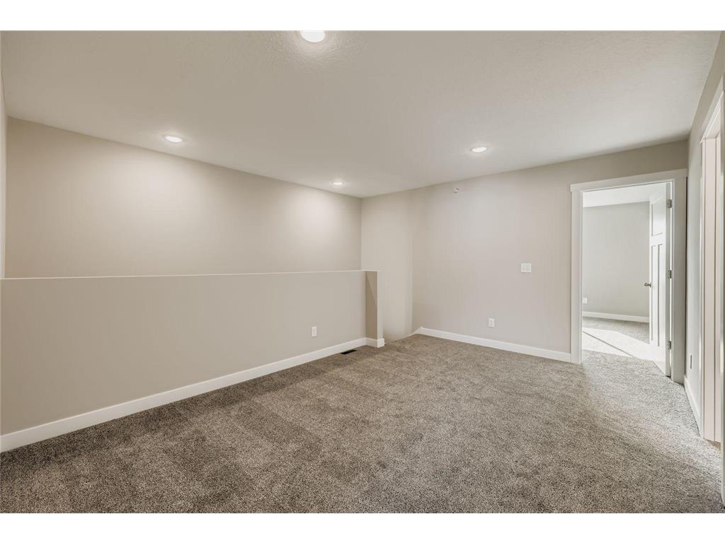 2121 Cleveland Way S Cambridge MN 55008 7009148 image25