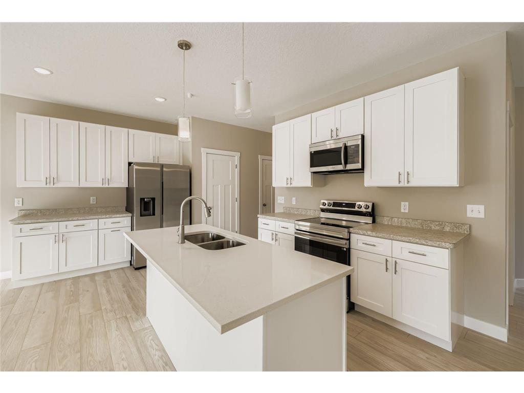 2121 Cleveland Way S Cambridge MN 55008 7009148 image9