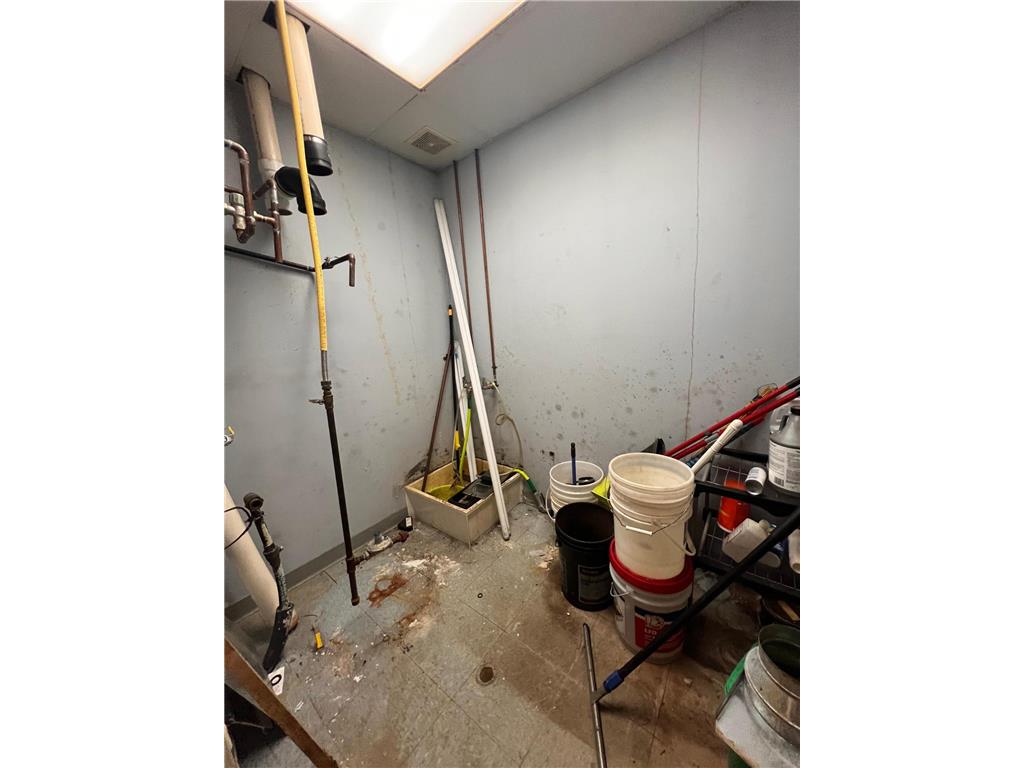 2121 Eddy Lane, Eau Claire, WI, 54703 MLS 6539364 Edina Realty