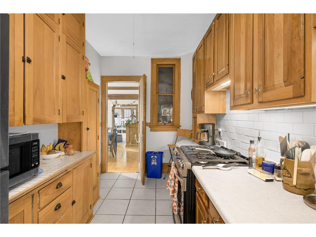2121 Penn Avenue S Minneapolis MN 55405 7022775 image25