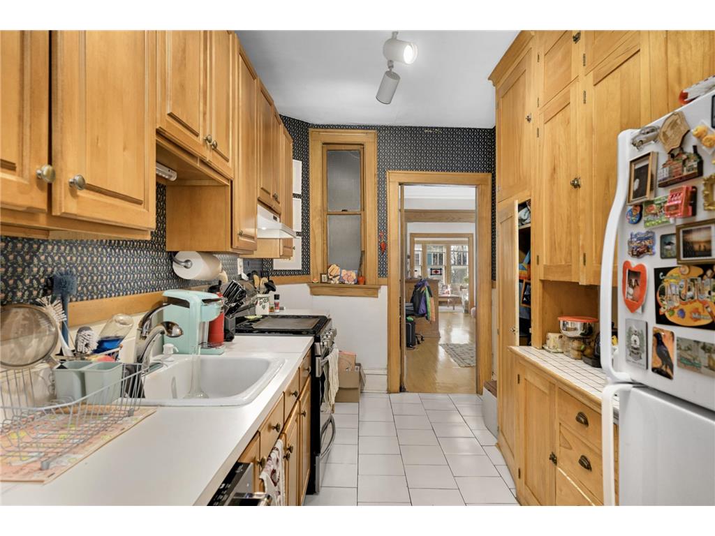 2121 Penn Avenue S Minneapolis MN 55405 7022775 image34