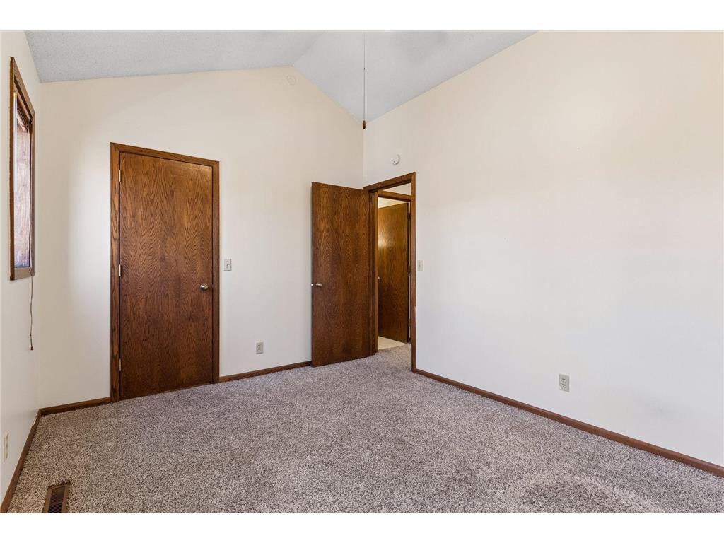2122 22nd Street E Minneapolis MN 55404 7025053 image33