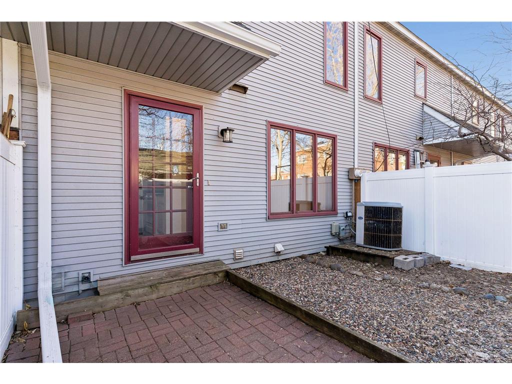 2122 22nd Street E Minneapolis MN 55404 7025053 image46