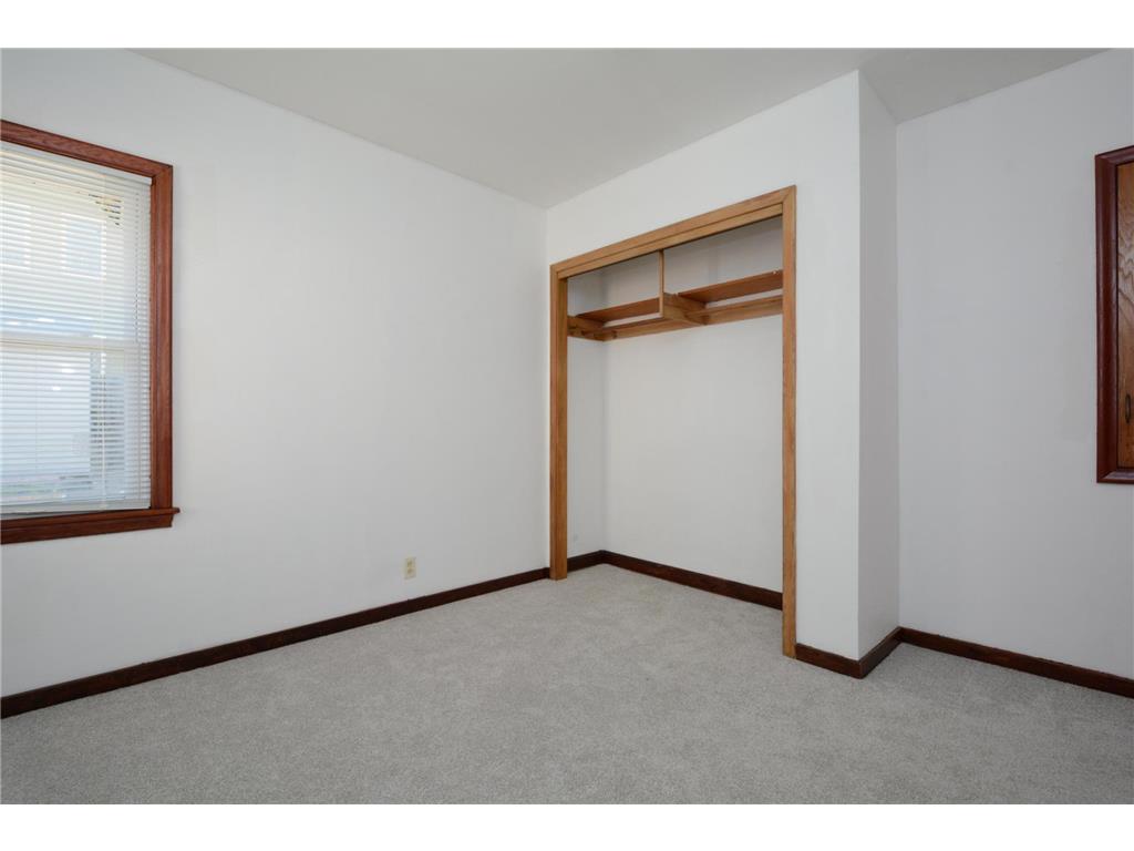 2122 30th Avenue N Minneapolis MN 55411 7069613 image16