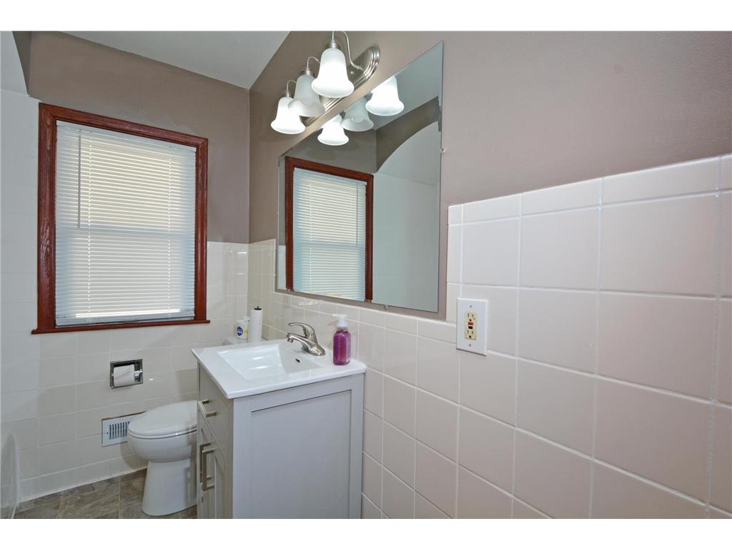 2122 30th Avenue N Minneapolis MN 55411 7069613 image17