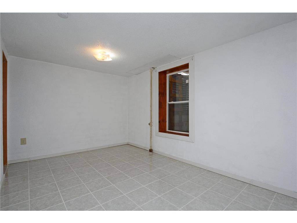 2122 30th Avenue N Minneapolis MN 55411 7069613 image18