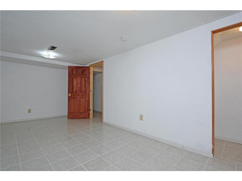 2122 30th Avenue N Minneapolis MN 55411 7069613 image19