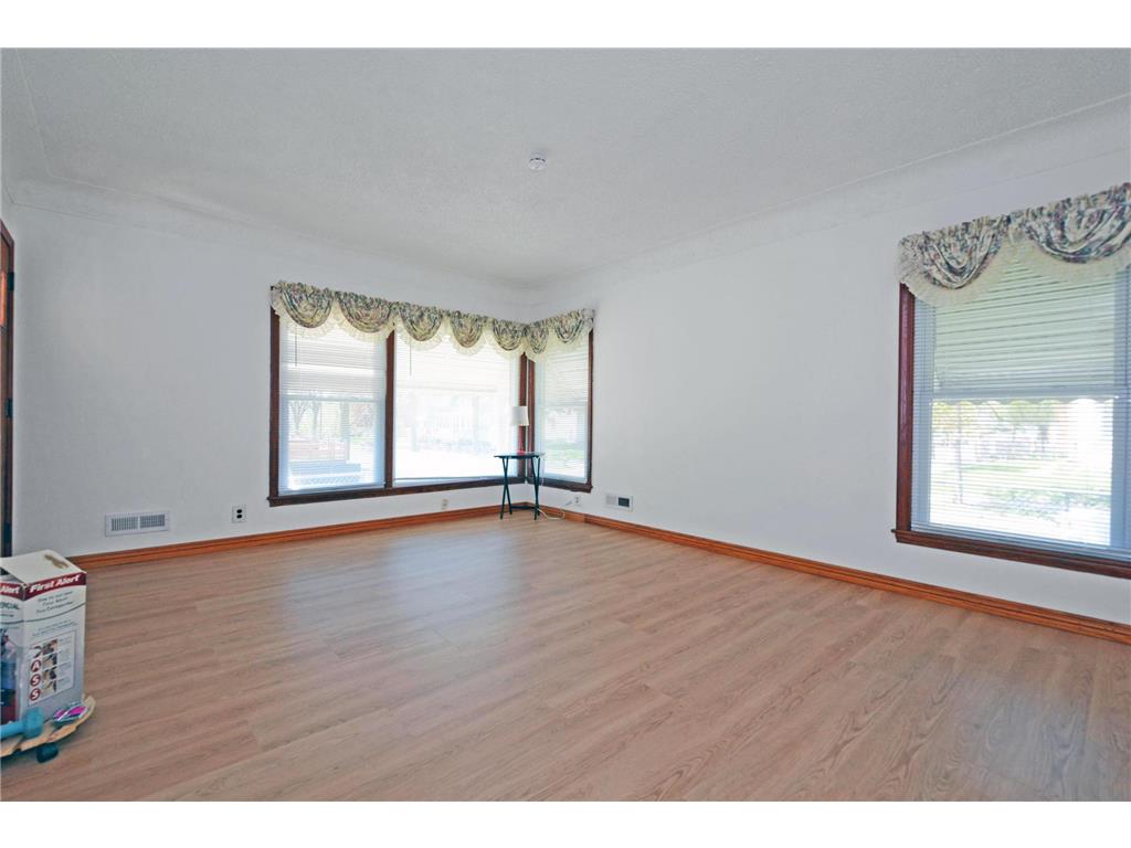 2122 30th Avenue N Minneapolis MN 55411 7069613 image4