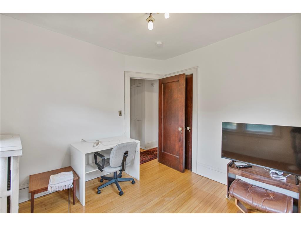 2122 Carroll Avenue Saint Paul MN 55104 7087777 image26