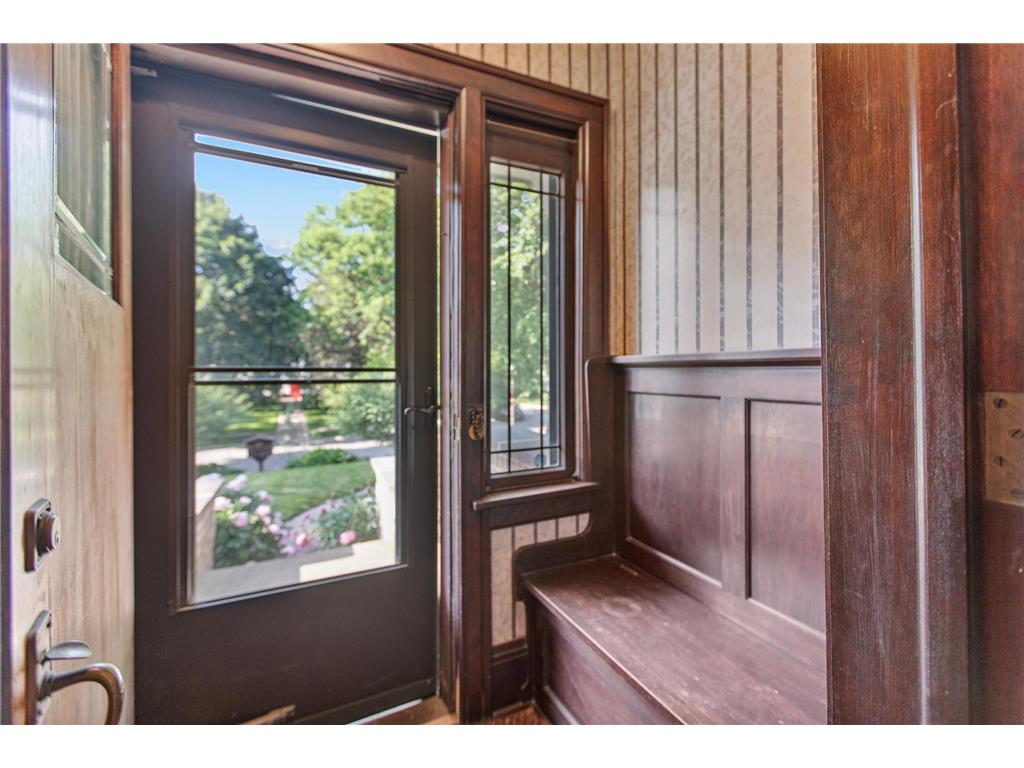 2122 Carroll Avenue Saint Paul MN 55104 7087777 image3