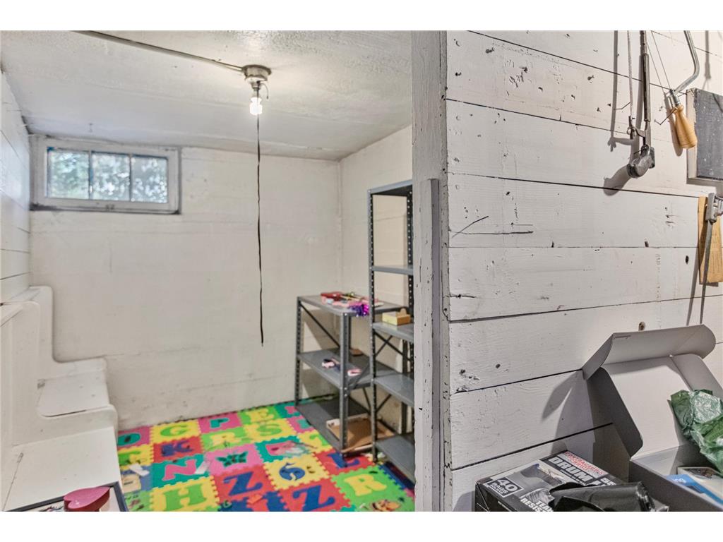 2122 Carroll Avenue Saint Paul MN 55104 7087777 image31