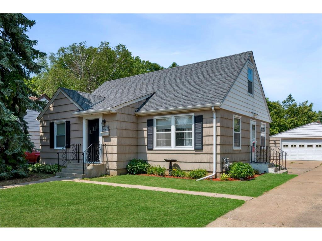 2123 45th Avenue NE Columbia Heights MN 55421 6396797 image1
