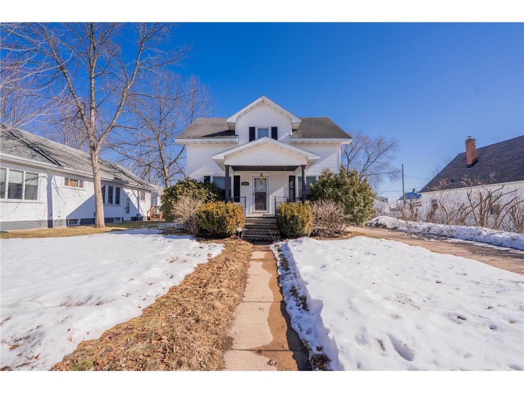 2123 8th Street Eau Claire WI 54703 7022461 image1