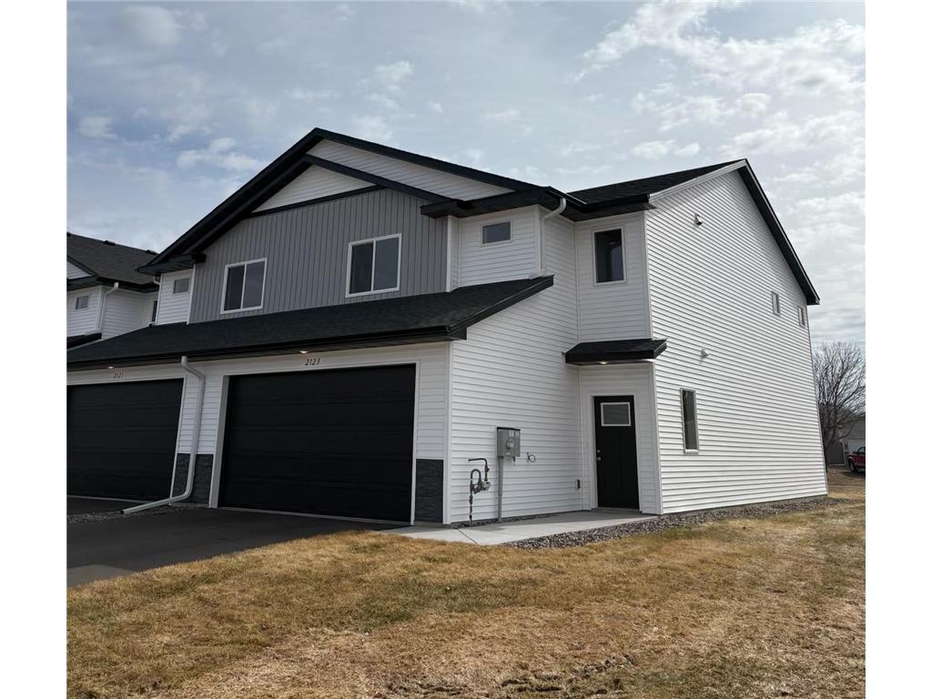 2123 Cleveland Way S Cambridge MN 55008 7043975 image1