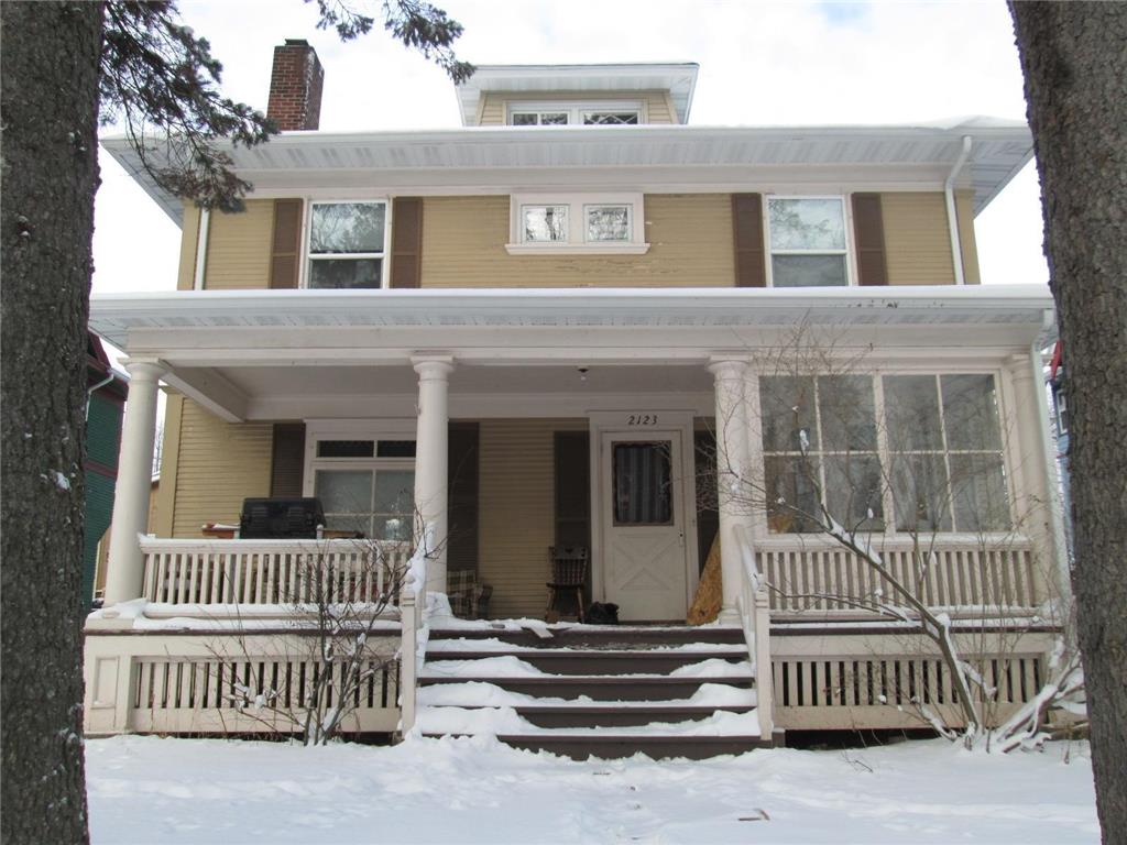 2123 E 4th Street Duluth MN 55812 7025901 image1