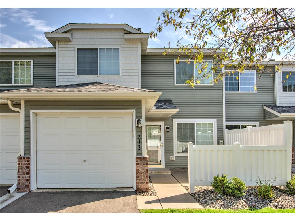 2123 Grenadier Avenue N Oakdale MN 55128 6603176 image1