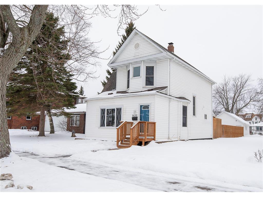 2123 John Avenue Superior WI 54880 7006112 image1