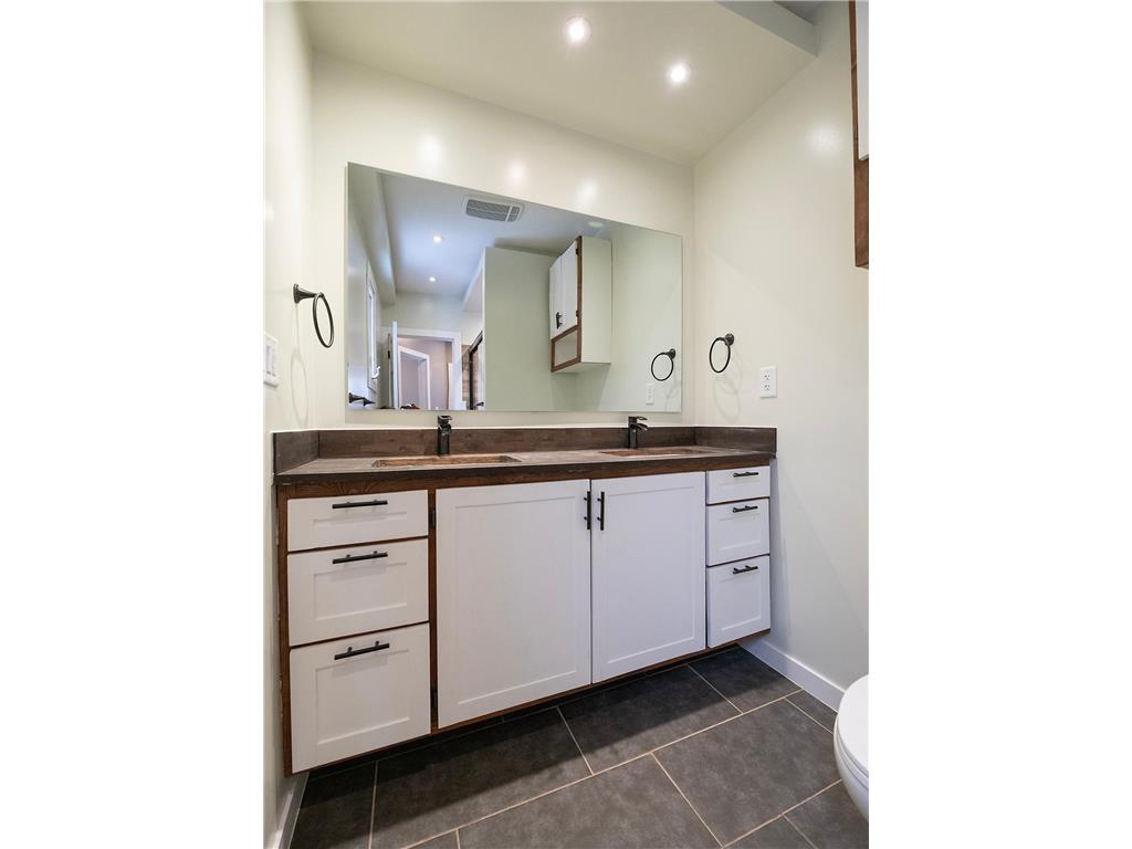 2123 John Avenue Superior WI 54880 7006112 image25