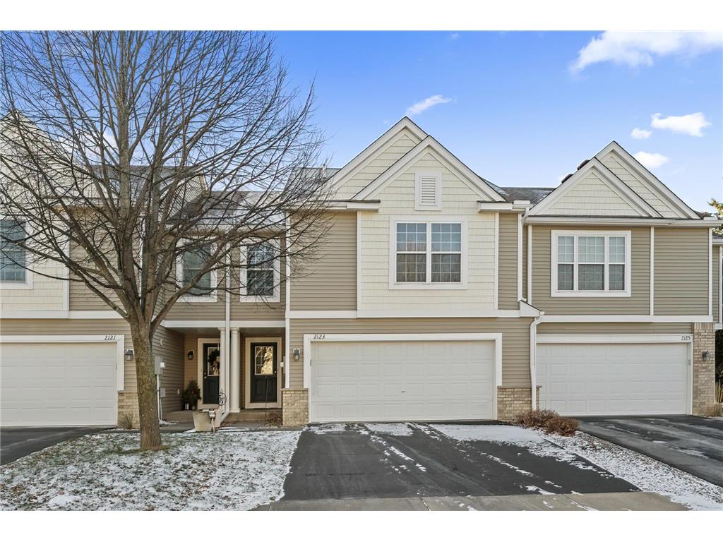 2123 Saint Johns Court Woodbury MN 55129 MLS: 6637015 Edina Realty