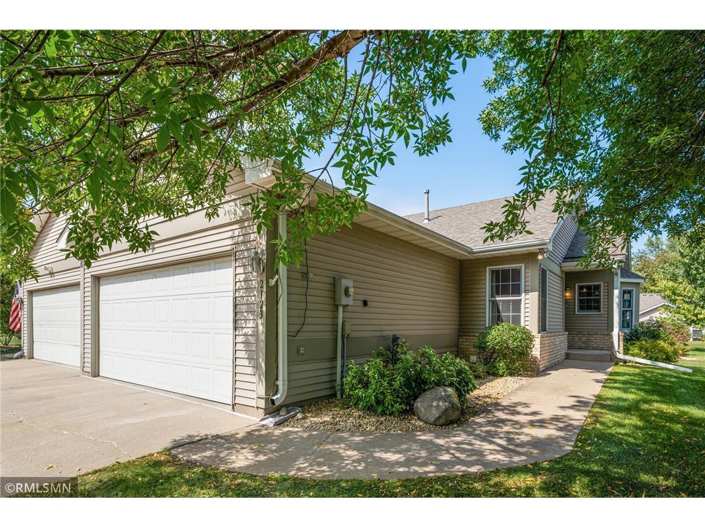2123 Southwind Road Maplewood MN 55109 6425028 image1