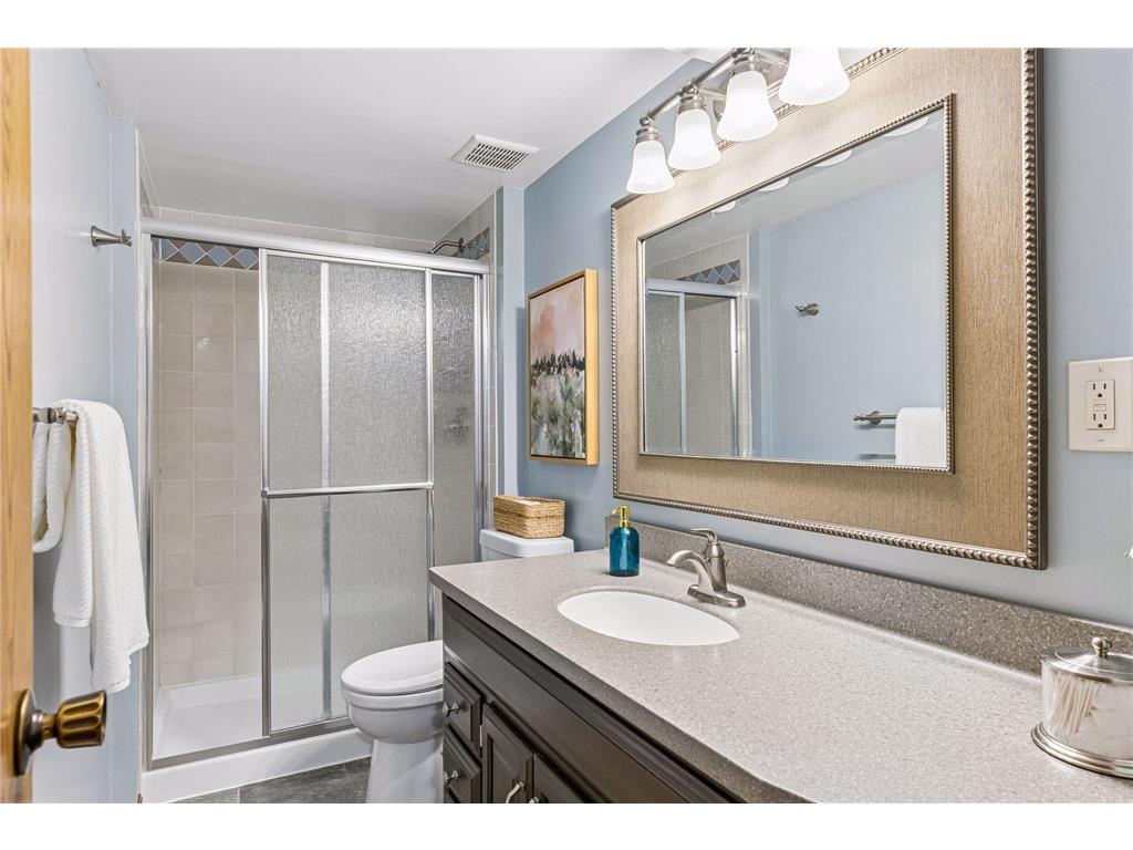 2124 Pleasant View Drive New Brighton MN 55112 7067639 image38