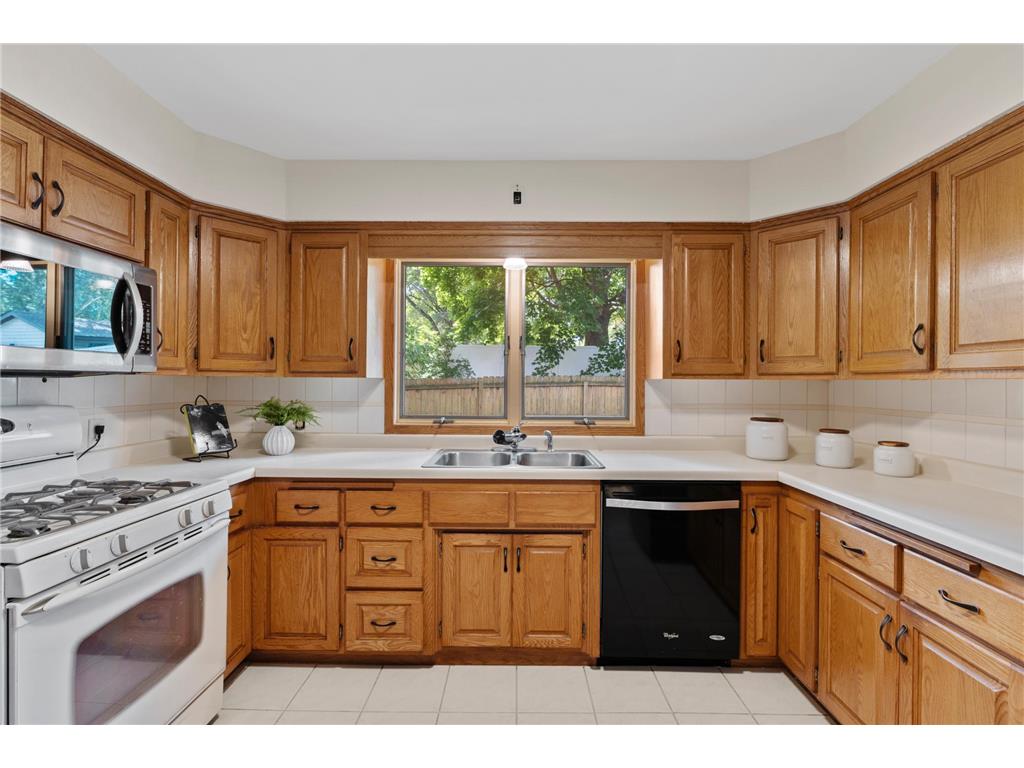 2124 Sapphire Lane Eagan MN 55122 7080707 image11