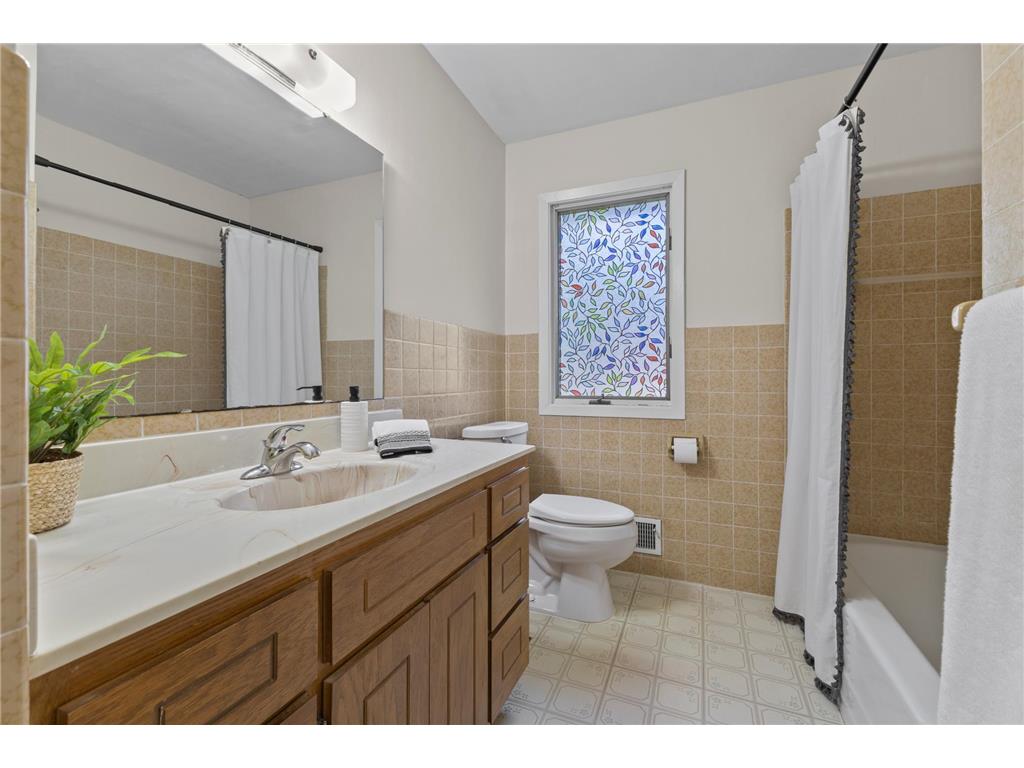 2124 Sapphire Lane Eagan MN 55122 7080707 image15