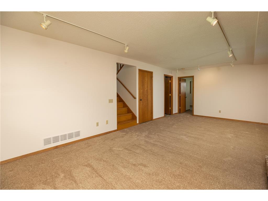 2124 Washington Lane SW Rochester MN 55902 7111247 image26