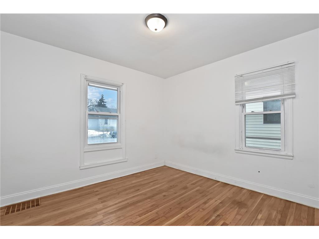 2125 44th Avenue N Minneapolis MN 55412 7000319 image18