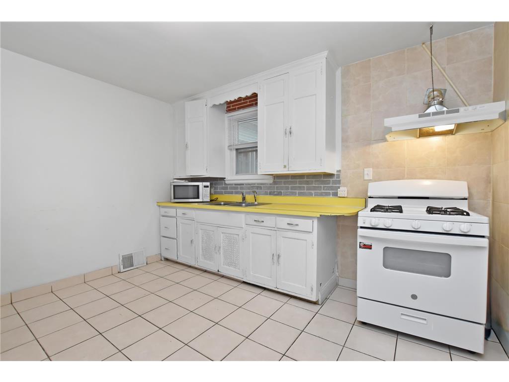 2125 44th Avenue N Minneapolis MN 55412 7000319 image8