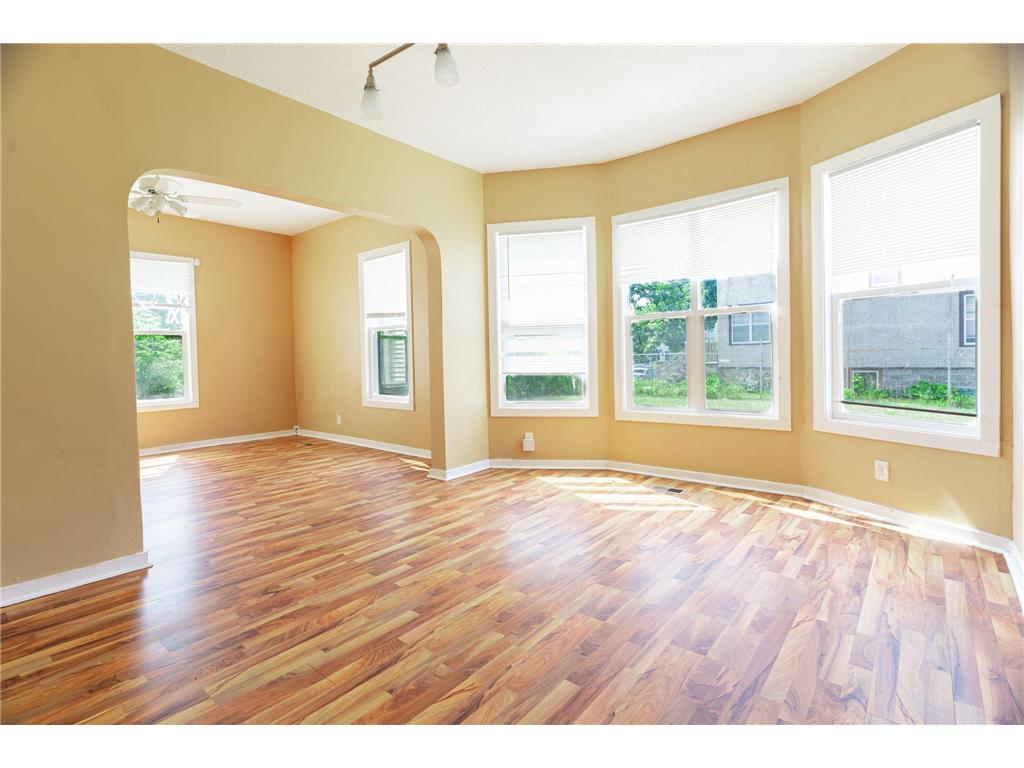 2125 Aldrich Avenue N Minneapolis MN 55411 6456144 image1