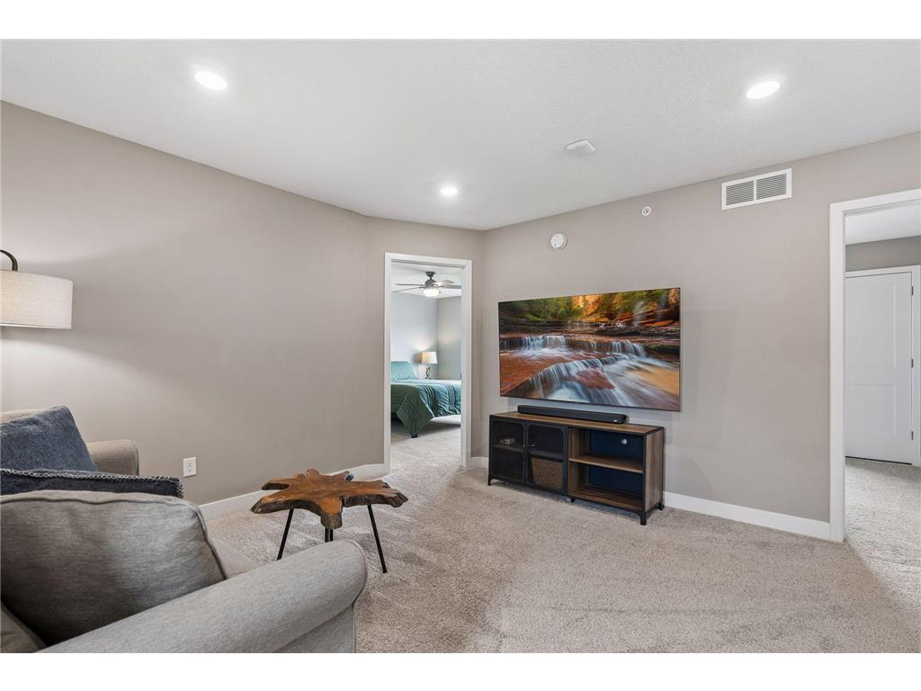 2125 Bay Drive Lino Lakes MN 55038 7064229 image28