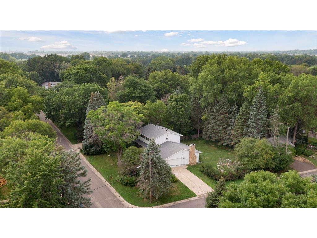 2125 Draper Avenue Roseville MN 55113 6413701 image1