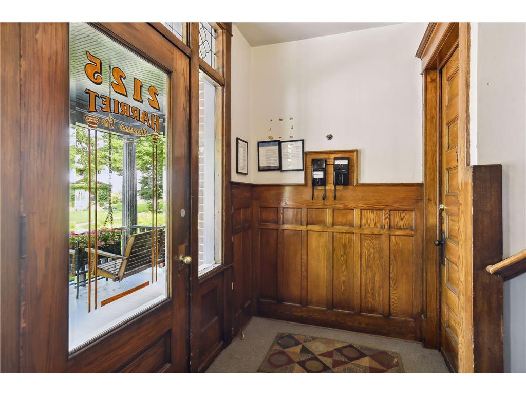2125 Harriet Avenue Minneapolis MN 55405 6647526 image13