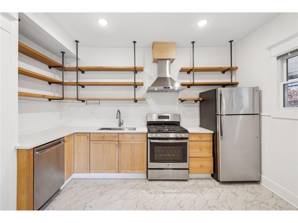 2125 Harriet Avenue Minneapolis MN 55405 6647526 image17