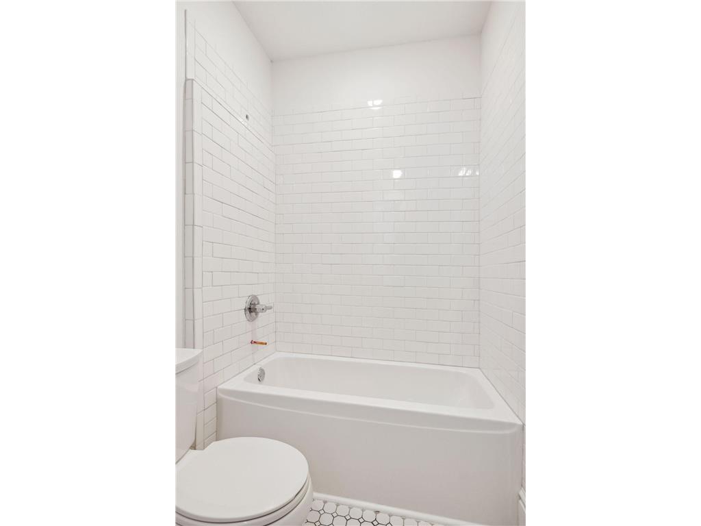 2125 Harriet Avenue Minneapolis MN 55405 6647526 image34
