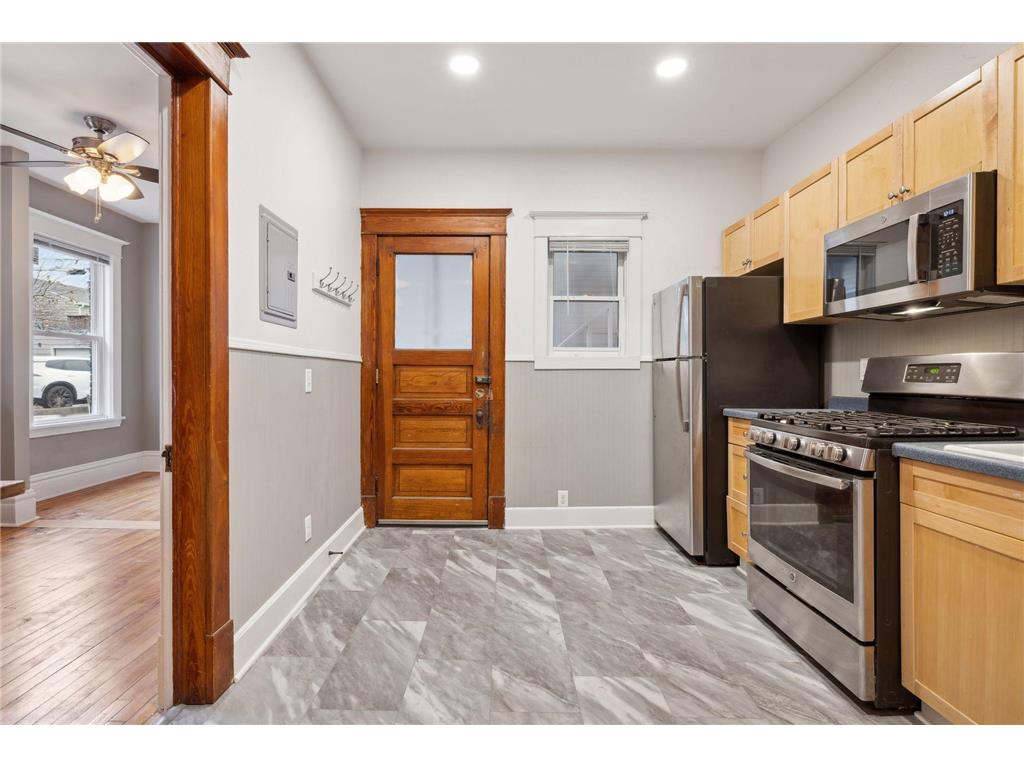 2125 Harriet Avenue Minneapolis MN 55405 6647526 image59