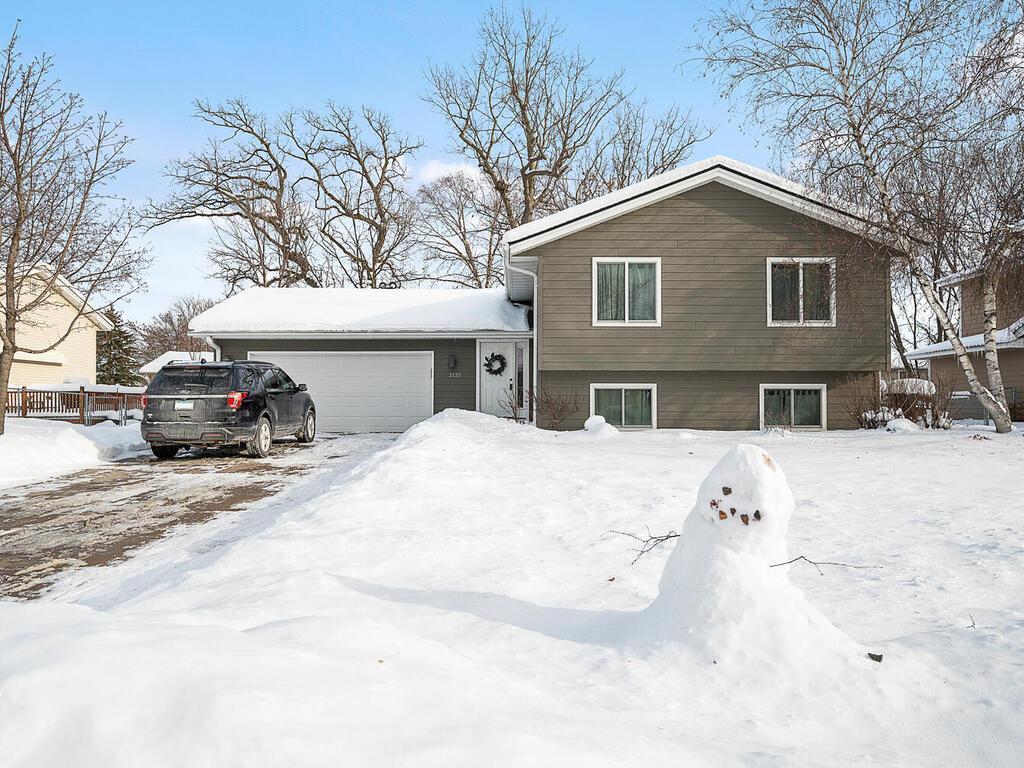 2125 Heath Avenue N Oakdale MN 55128 6318824 image1