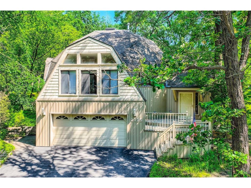 2125 Skyway Drive Saint Paul MN 55119 6752500 image1