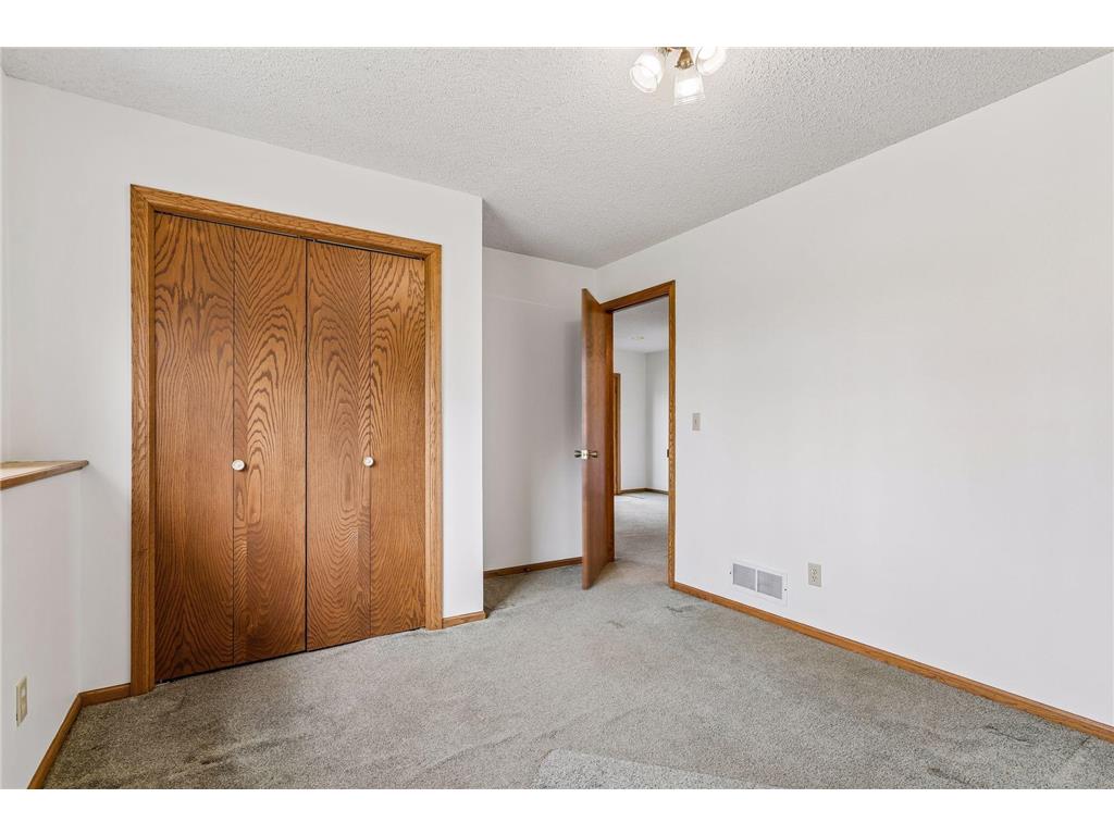 21250 Horseshoe Trail Corcoran MN 55340 7019598 image40